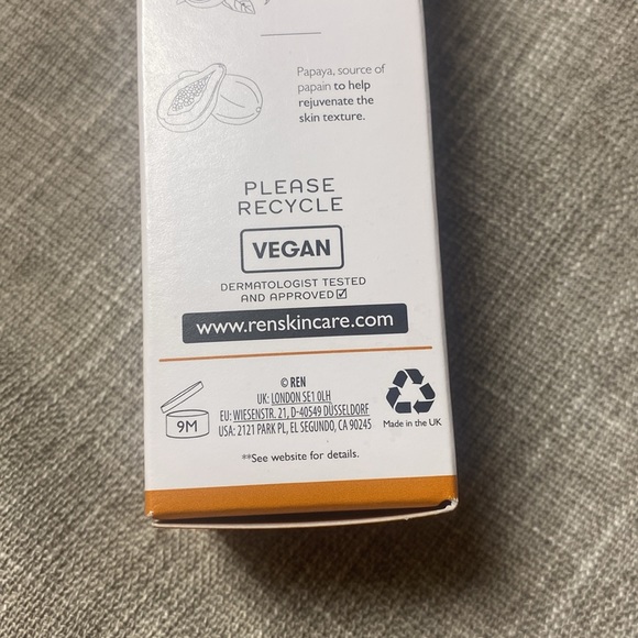 Ren clean skincare glycol lactic radiance renewal mask with aha - Picture 7 of 7